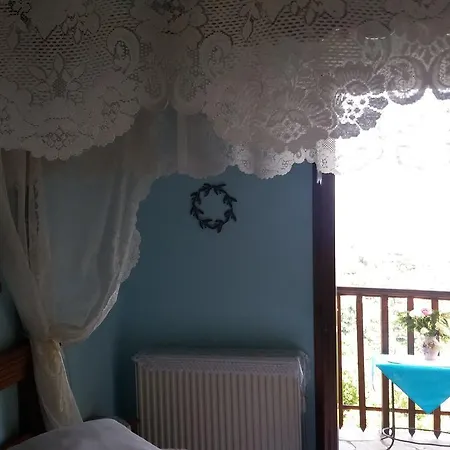 Diogenis Отель Цагарада