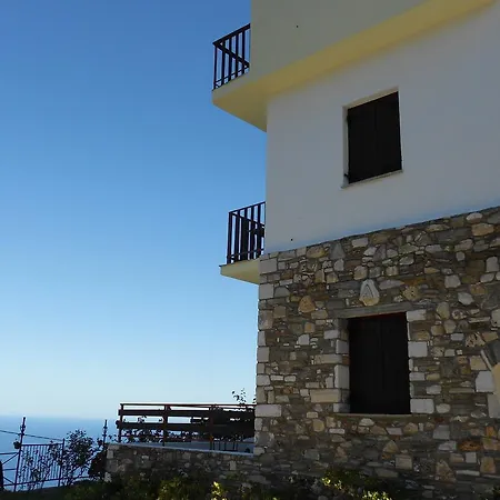 Diogenis Отель Цагарада